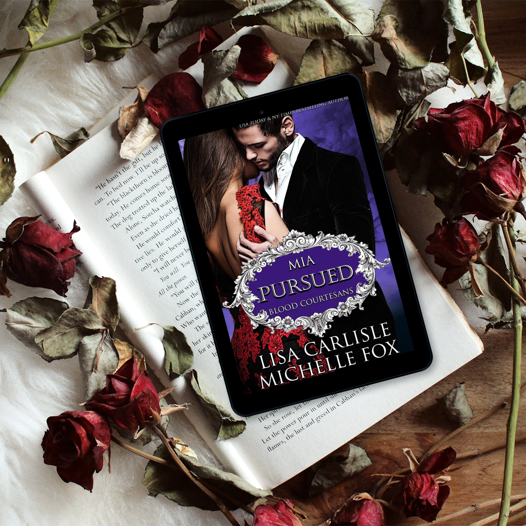 Pursued: A Vampire Blood Courtesans Romance